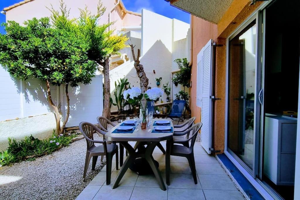 Le Marine Rez De Jardin Direct Plage Parking Prive Climatise Sete Exterior photo